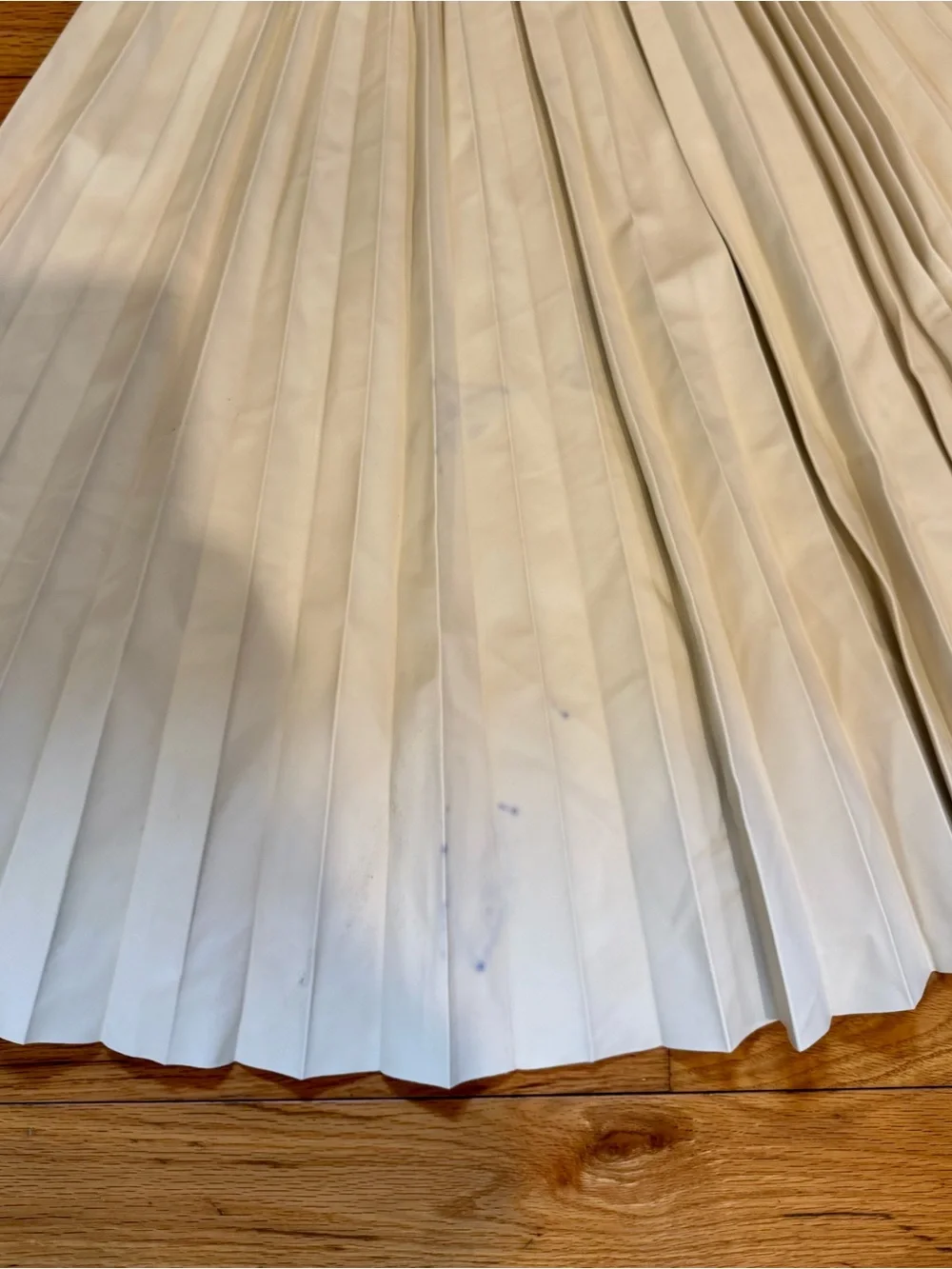 Zara Cream Pleated Pleather Midi Skirt with Structured Waistband - Picture 5 of 6